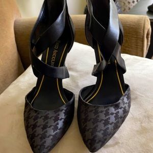 Enzo Angiolini 7.5 black heels NWOB